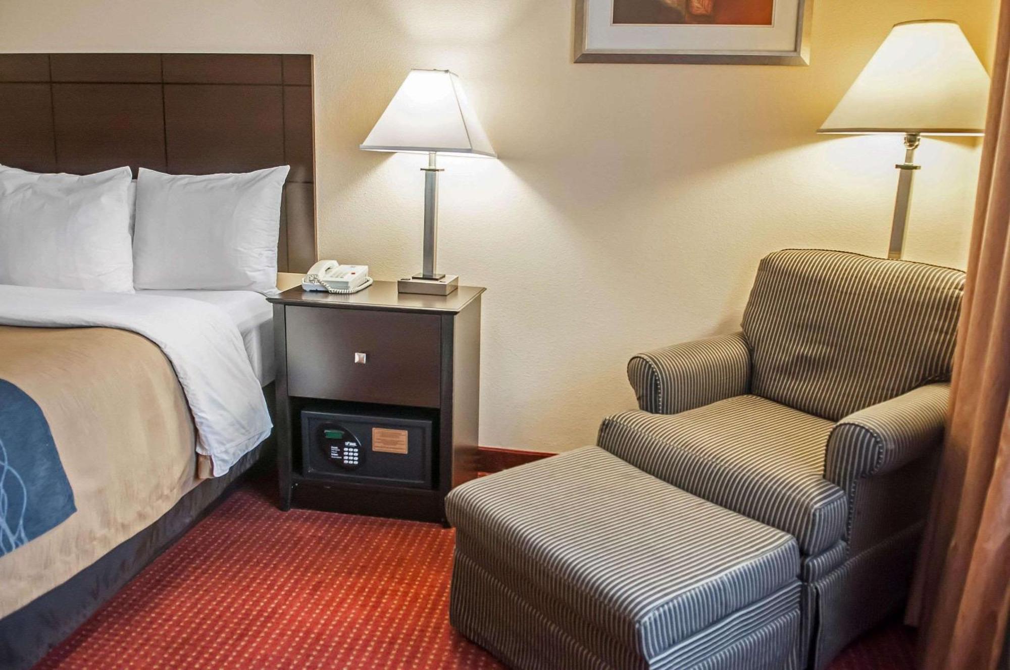 Quality Inn Рио-Ранчо Экстерьер фото